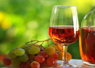 Looking For Best Red Wine At Your Place